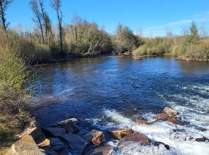 La Pedrosa Nyaraló Camarzana de Tera